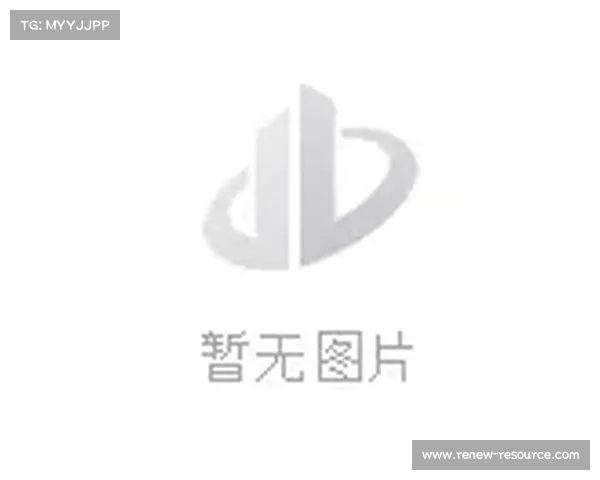 巴黎奥运周年倒计时:埃菲尔铁塔闪耀灯光盛典 巴黎奥运周年倒计时:埃菲尔铁塔闪耀灯光盛典